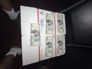 Shakira “Las Mujeres Ya No Lloran World Tour” 6 Prop $100 Bills